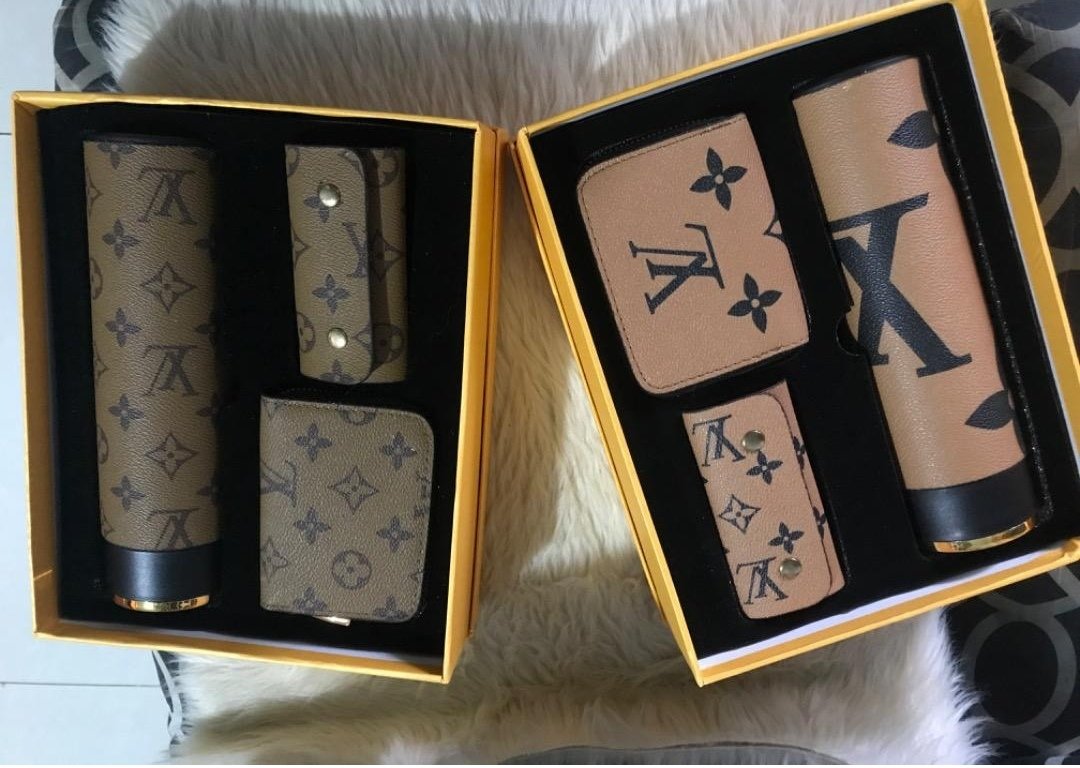 Thermos Tumbler & Wallet & Keyholder Set - Image 4 of 9